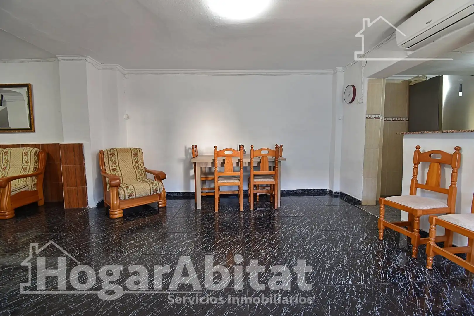Living room of Houses for sale in Oliva  with Air Conditioner, Heating and Terrace