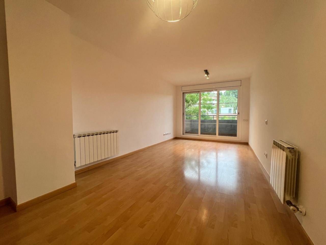 Sala d'estar de Pis en venda en Manresa amb Calefacció, Parquet i Terrassa