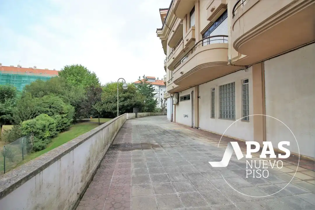 Vista exterior de Piso en venta en Santander con Aire acondicionado, Calefacción y Jardín privado