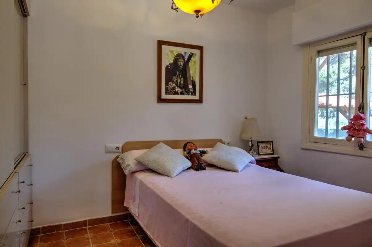 Dormitori de Casa o xalet en venda en Alicante / Alacant amb Aire condicionat, Calefacció i Jardí privat