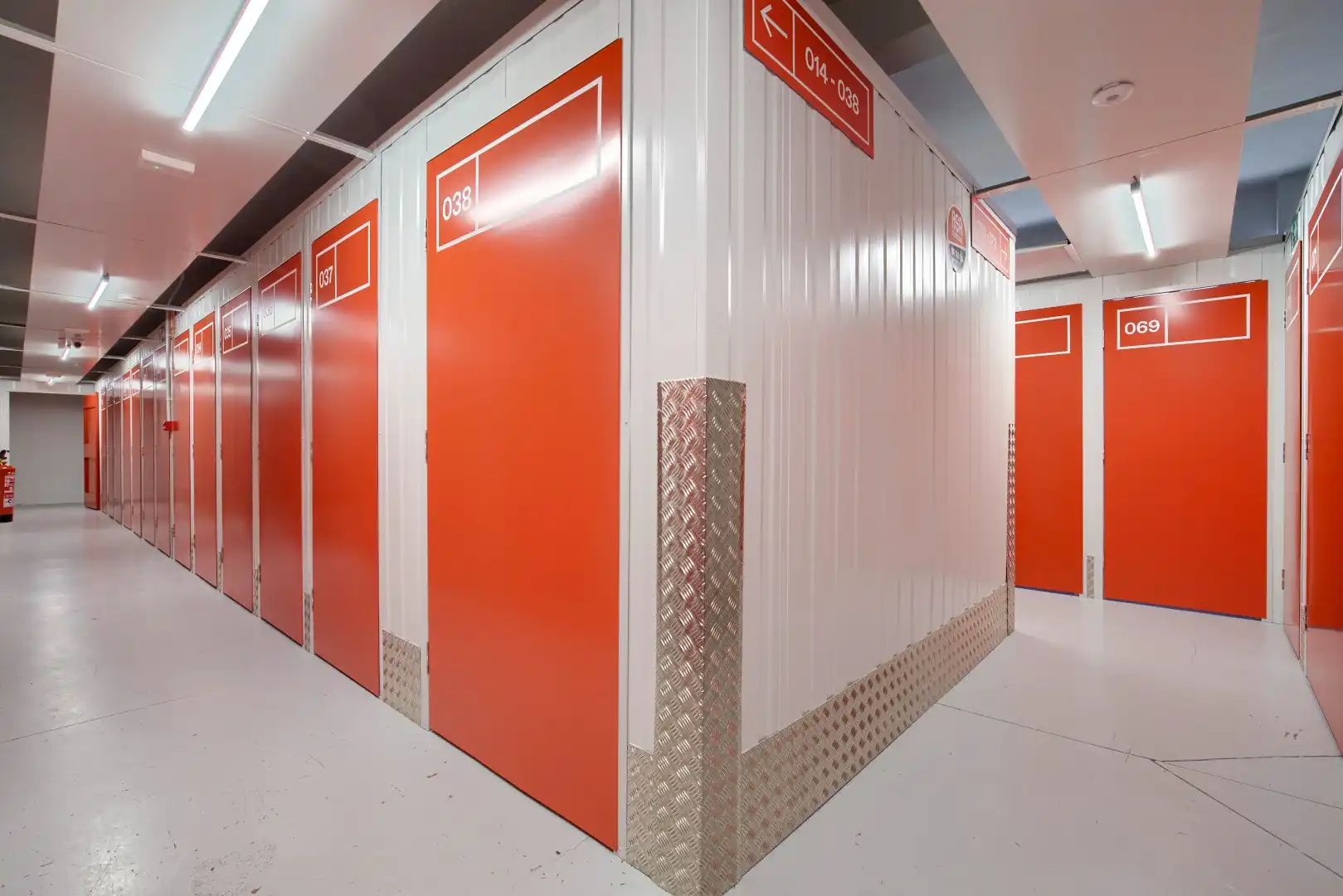 Storage room for rent in Madrid  with Alarm
