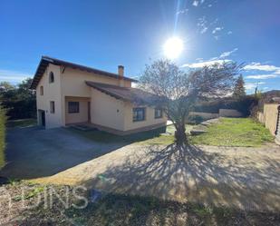 Vista exterior de Casa o xalet en venda en Sant Quirze Safaja amb Calefacció, Jardí privat i Terrassa