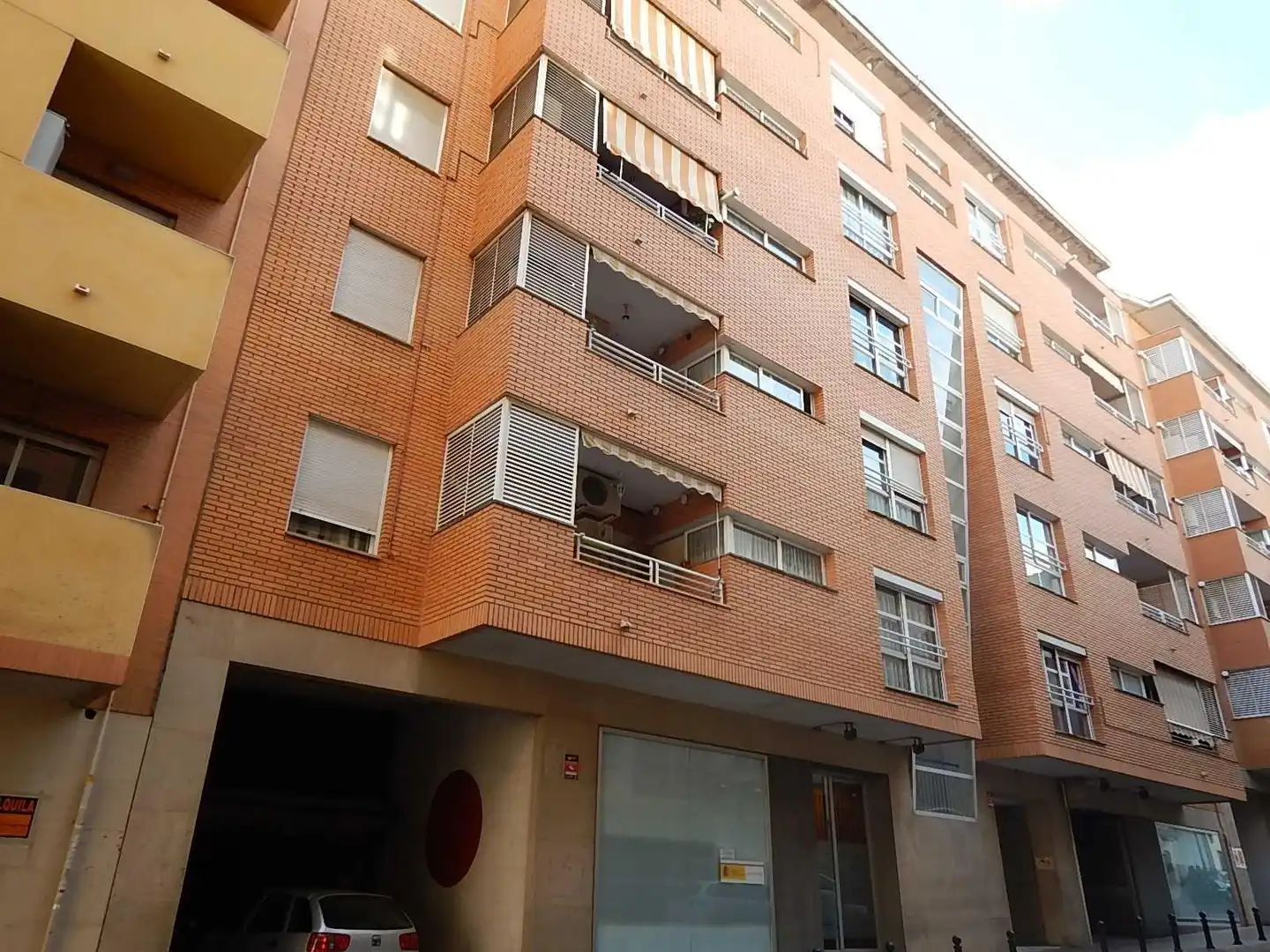 Vista exterior de Piso en venta en Chiva con Balcón