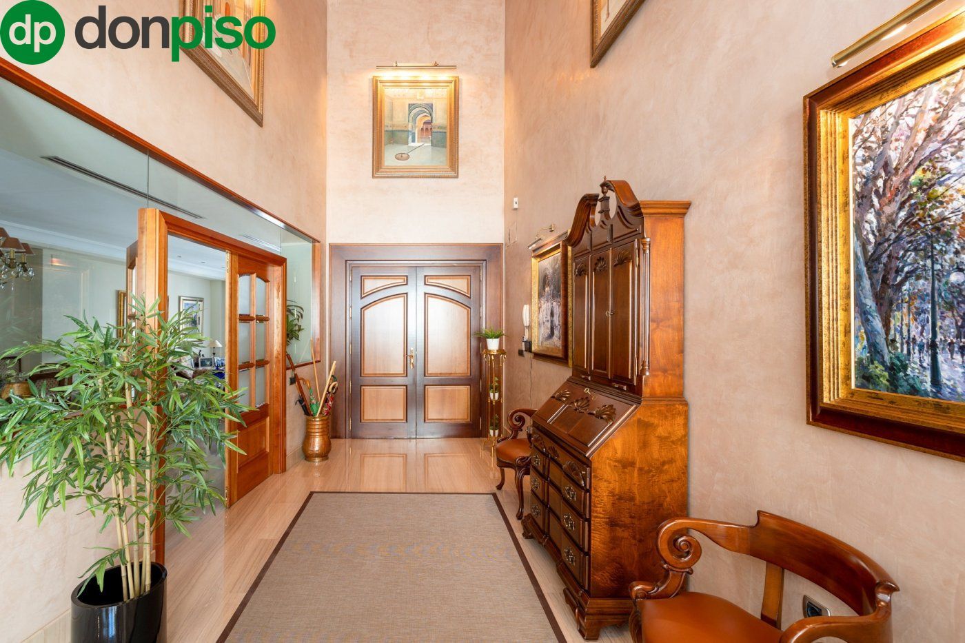 Casa o chalet en venta en  Granada Capital con Aire acondicionado, Terraza y Piscina