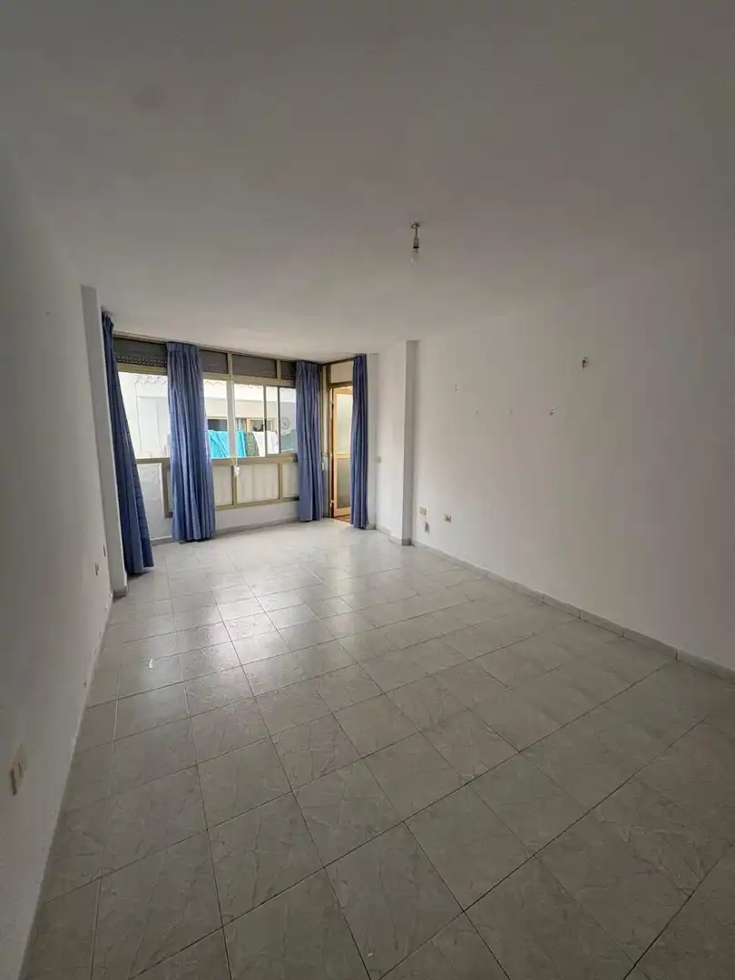 Sala d'estar de Pis en venda en Casco Urbano