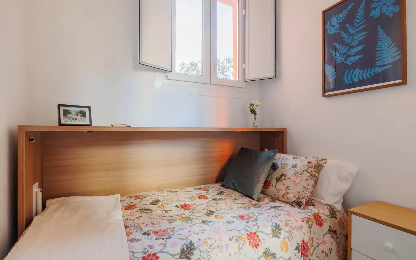 Habitación de Piso de alquiler en Madrid con Aire acondicionado, Calefacción y Amueblado