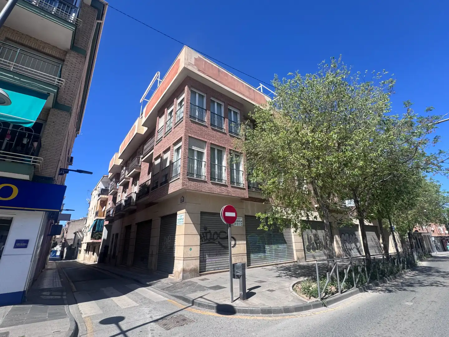 Außenansicht von Wohnungen zum Verkauf in Maracena mit Klimaanlage, Heizung und Abstellraum