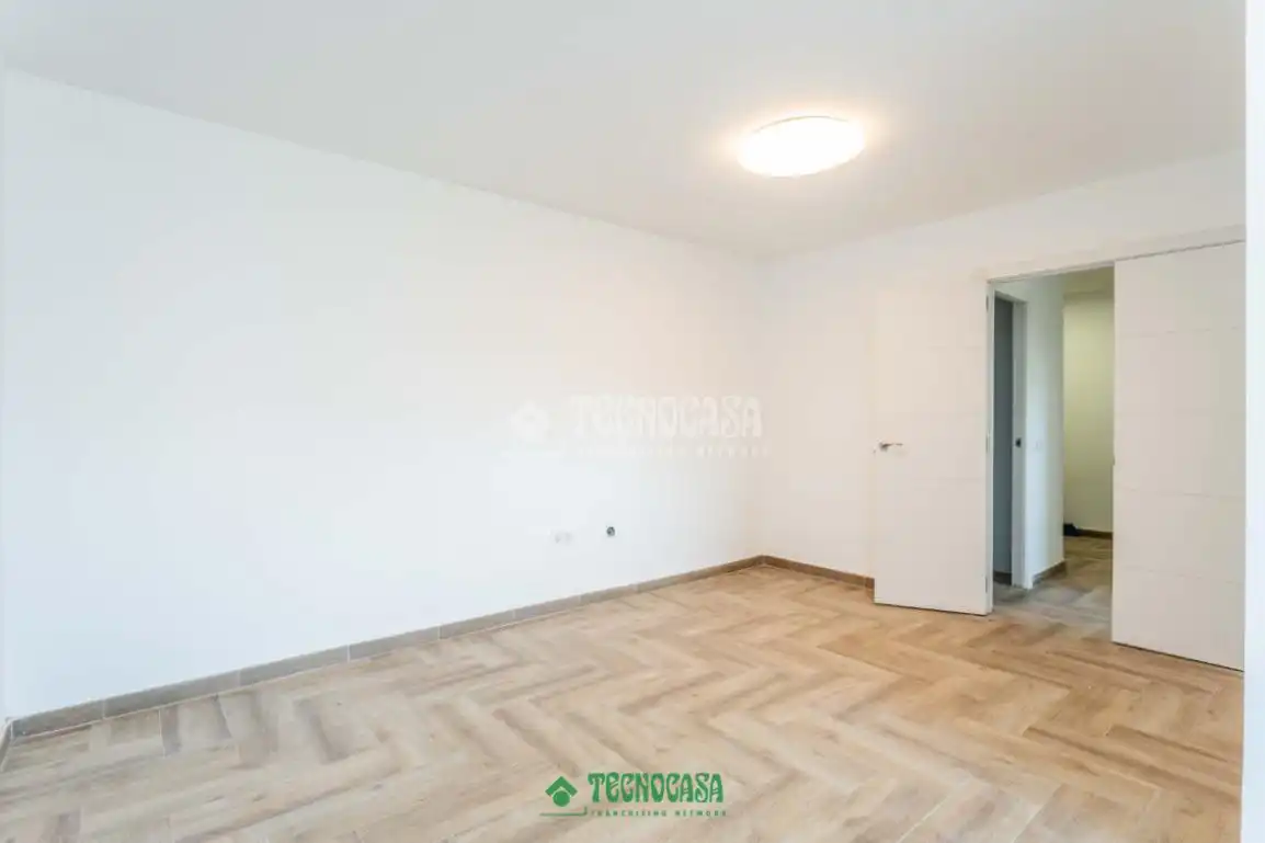 Bedroom of Flat for sale in Almería  with Air Conditioner