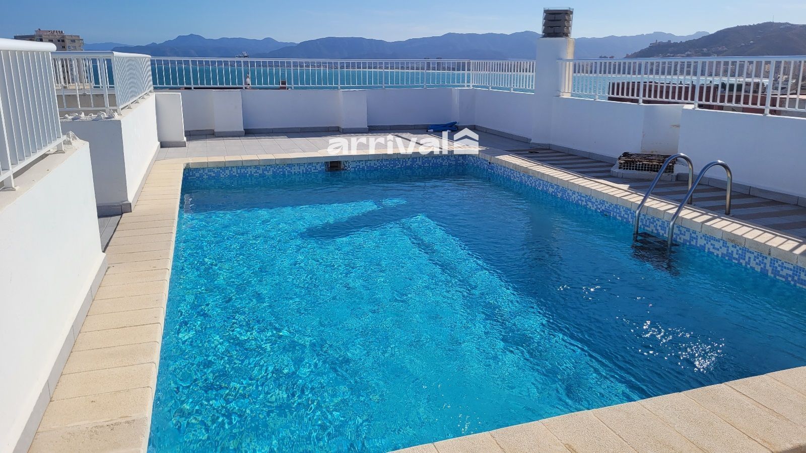 Piscina de Pis de lloguer en Cullera amb Terrassa, Piscina i Moblat