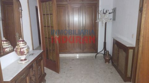 Foto 2 de Piso en venta en Avenida Angustias, Navalmoral de la Mata, Cáceres