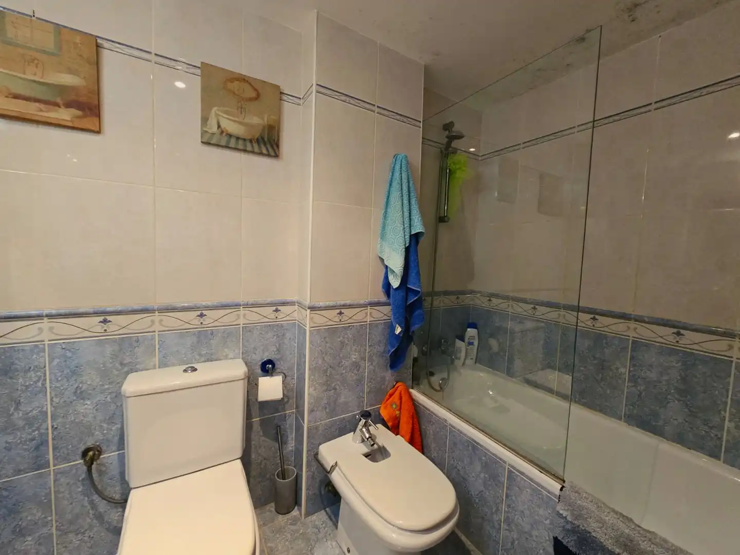 Bathroom of Flat for sale in Cambrils  with Air Conditioner, Heating and Balcony