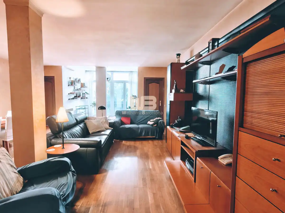 Dúplex en venta en Carrer de Provença, El Camp de l'Arpa del Clot