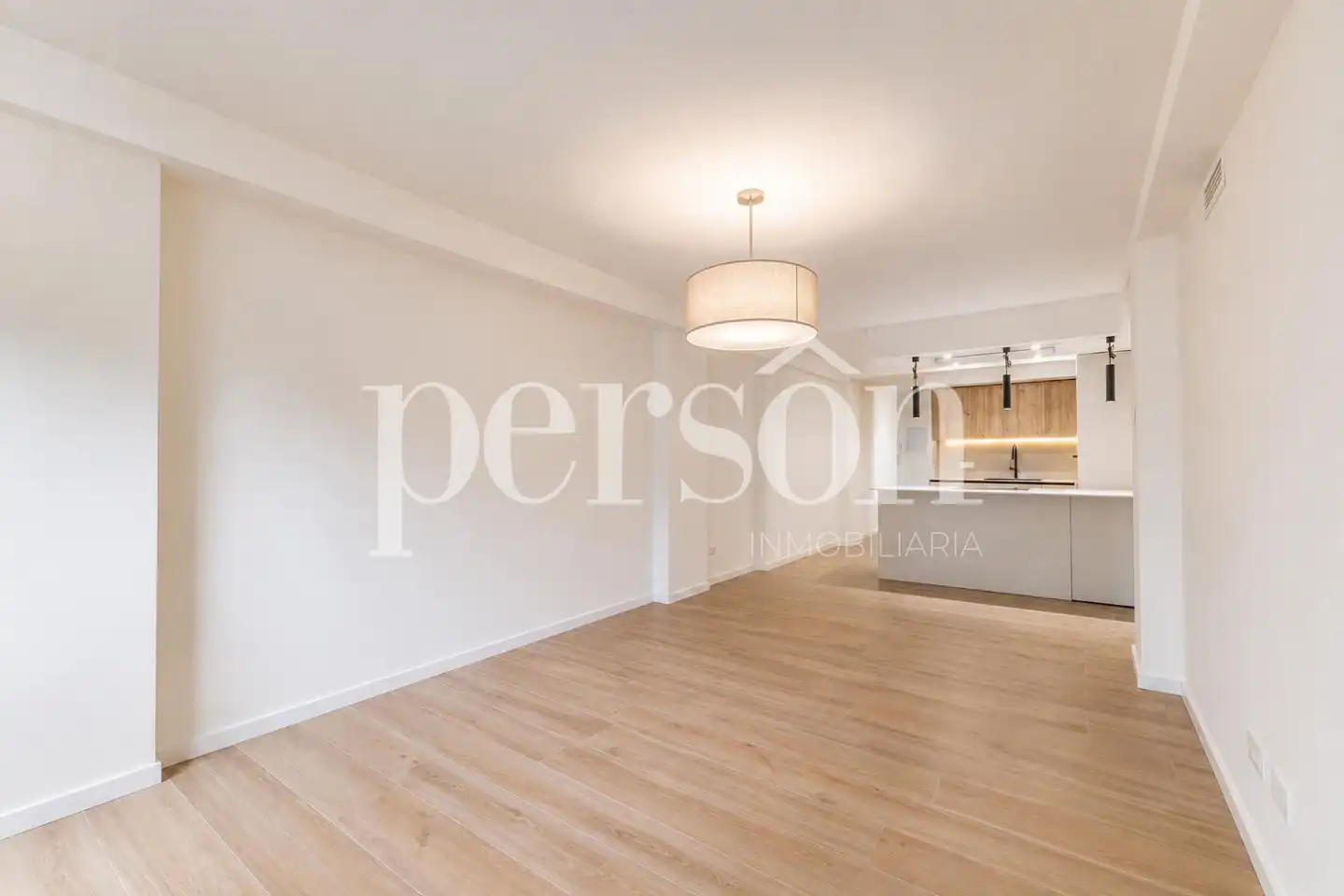 Piso en venta en Valencia con Aire acondicionado, Calefacción y Balcón