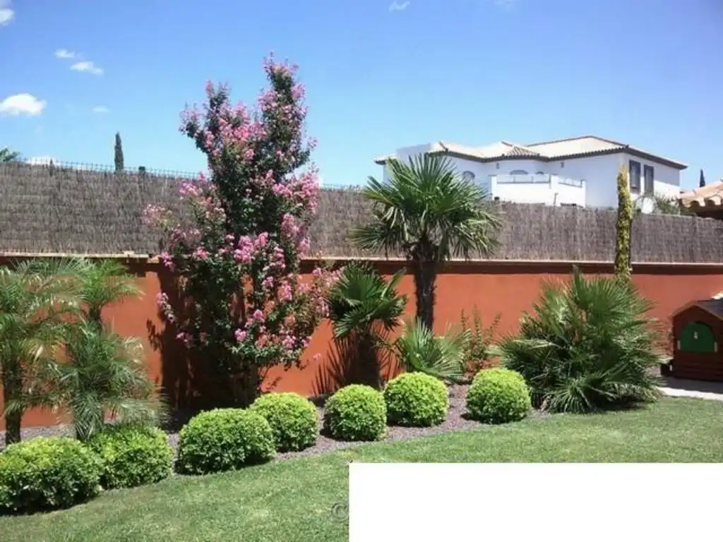 Jardín de Casa o chalet en venta en Bormujos con Aire acondicionado, Jardín privado y Terraza