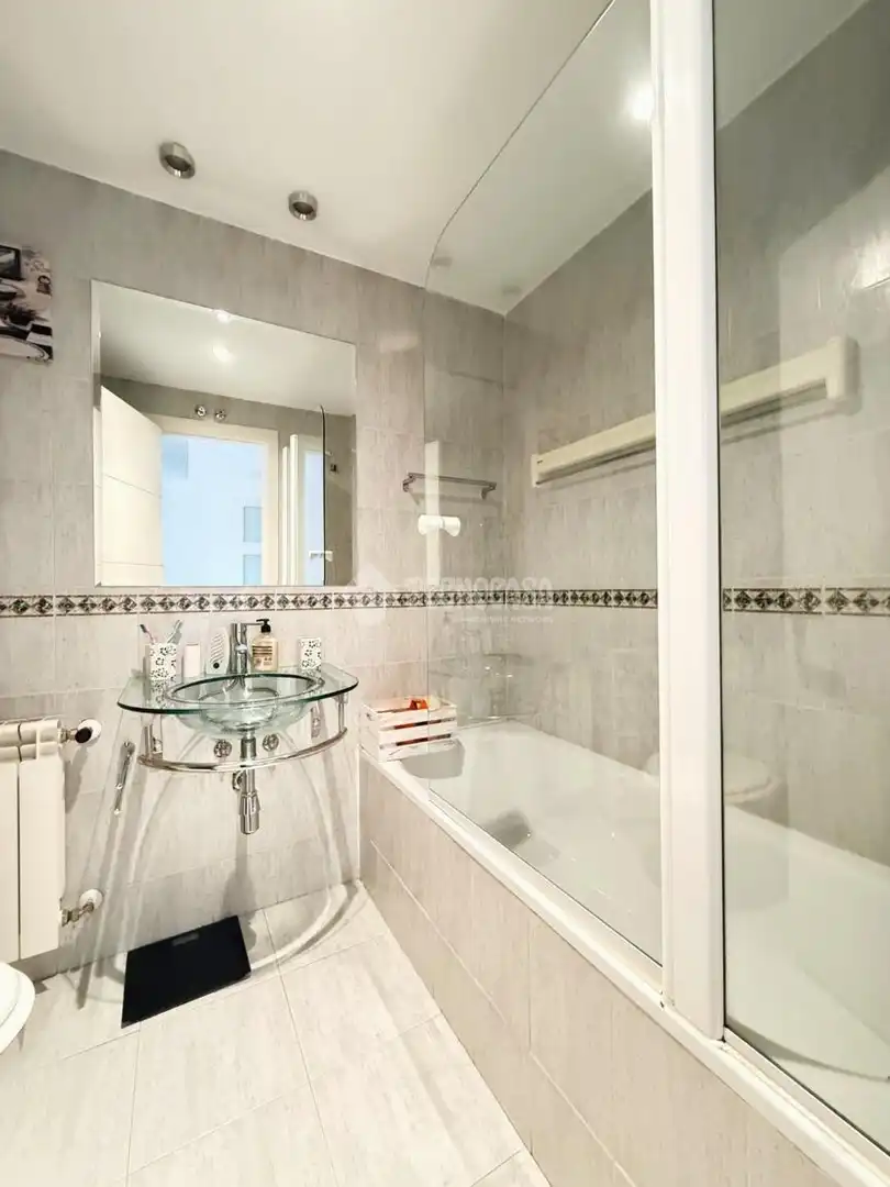 Baño de Piso en venta en Móstoles con Aire acondicionado, Calefacción y Terraza