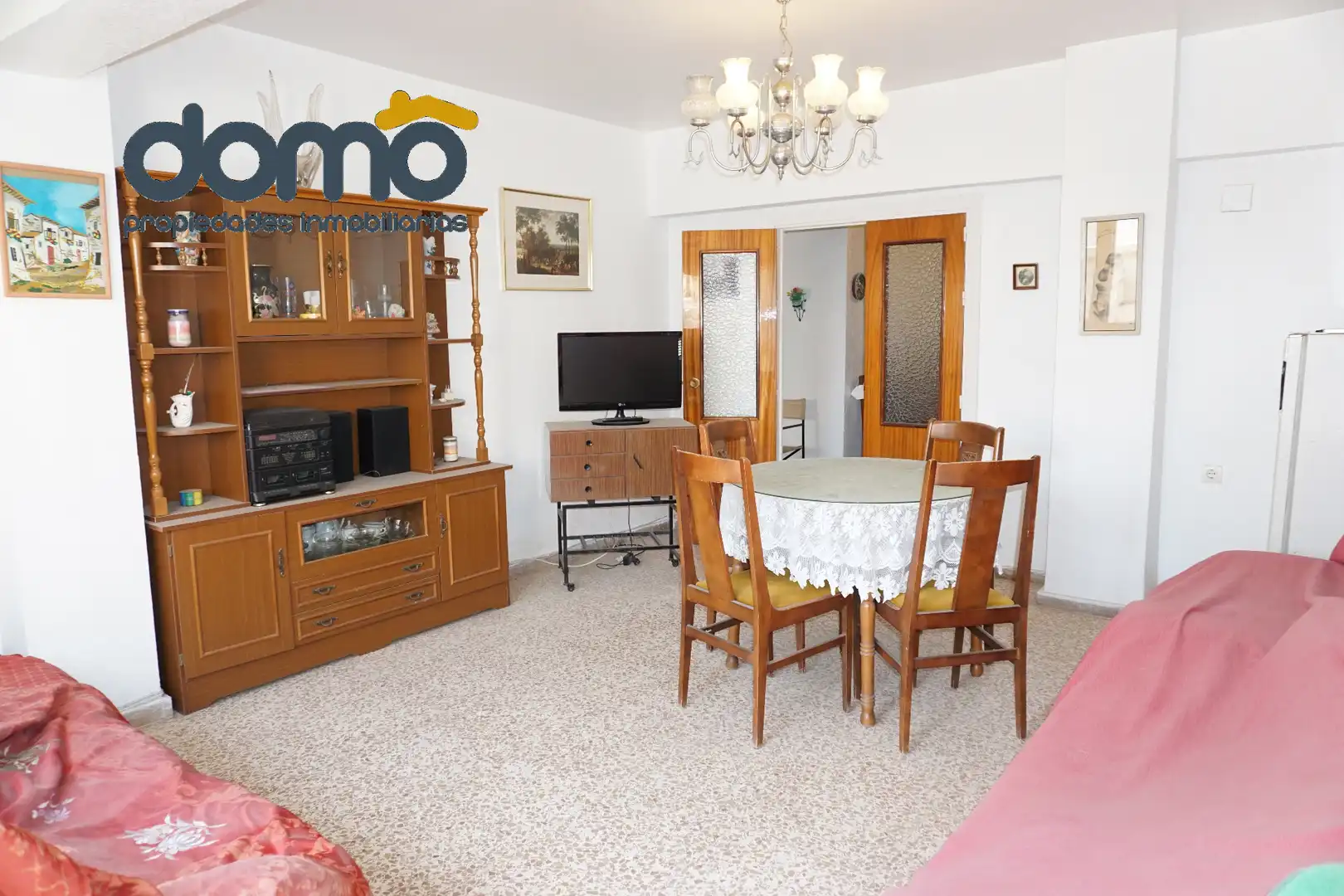 Sala de estar de Piso en venta en Almería con Amueblado y Balcón