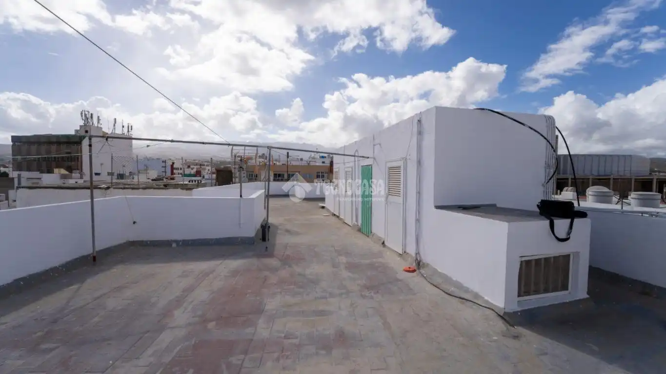 Terraza de Piso en venta en Telde con Balcón