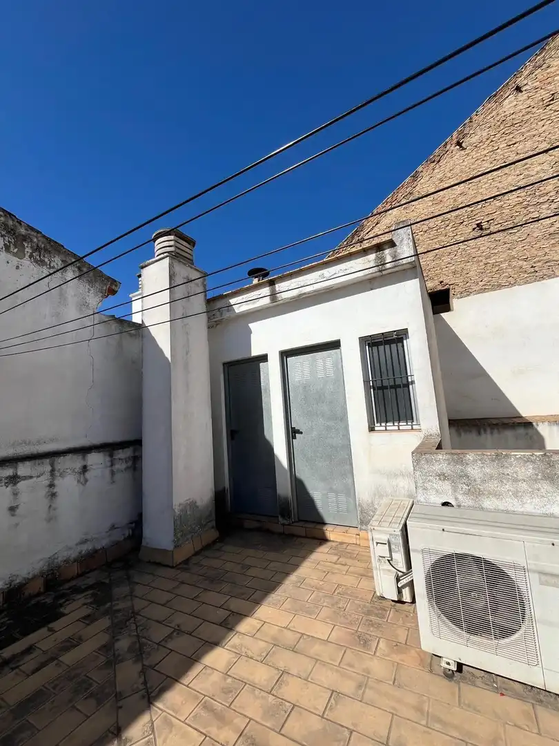 Vista exterior de Piso de alquiler en Sevilla con Aire acondicionado