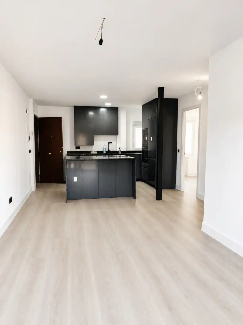 Flat with terrace for sale in Plaza de la Ciudad de Salta 4, imagen 2