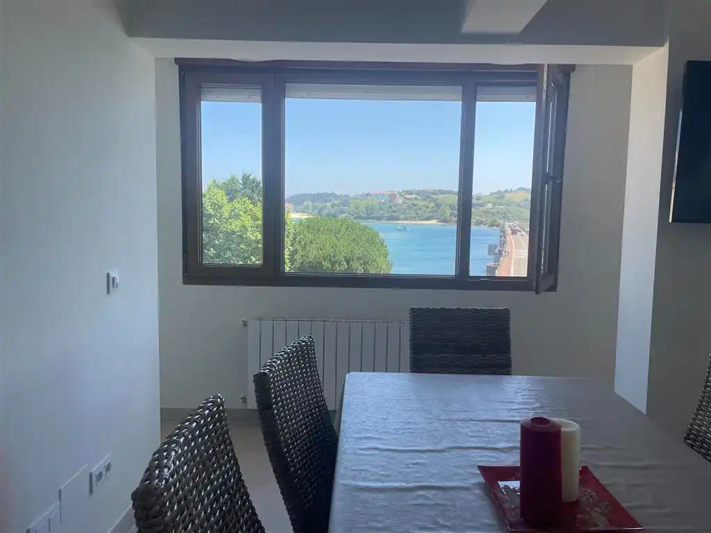 Terraza de Piso en venta en San Vicente de la Barquera con Calefacción, Amueblado y Horno
