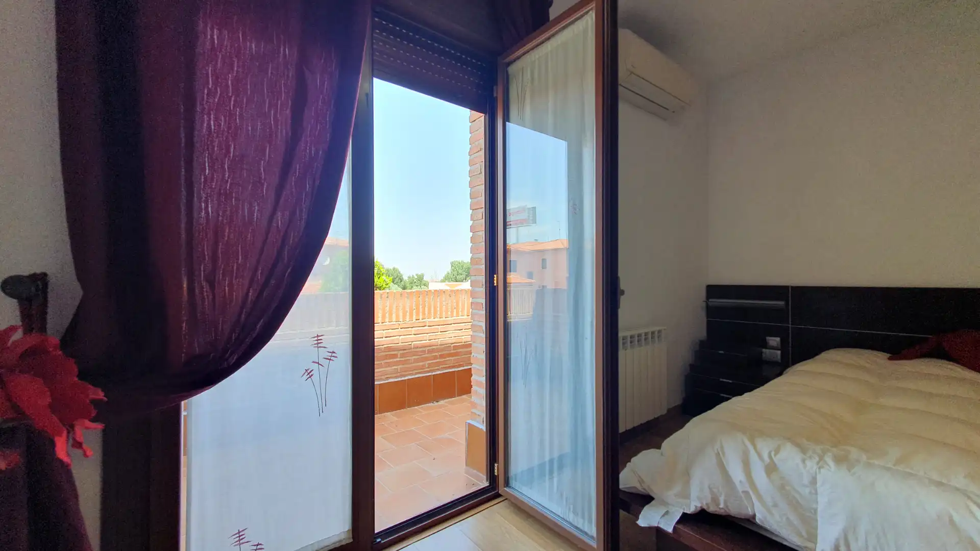 Dormitori de Casa adosada en venda en Olías del Rey amb Aire condicionat, Calefacció i Jardí privat