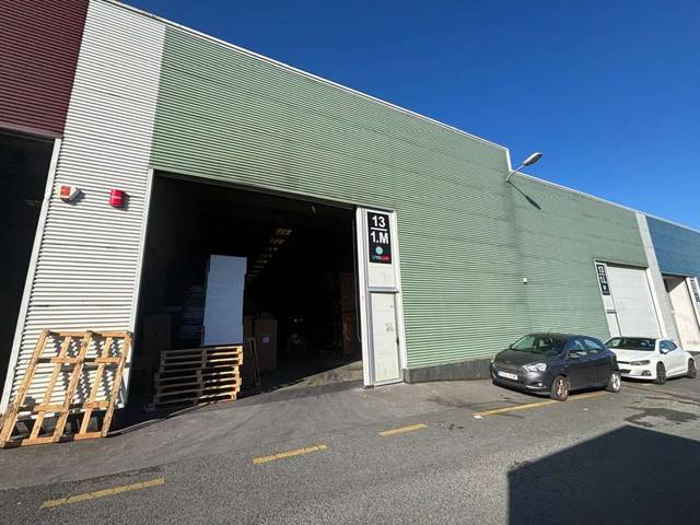 Nave industrial en Venta en Egiburuberri Pasealekua Ibilbidea en Zamalbide
