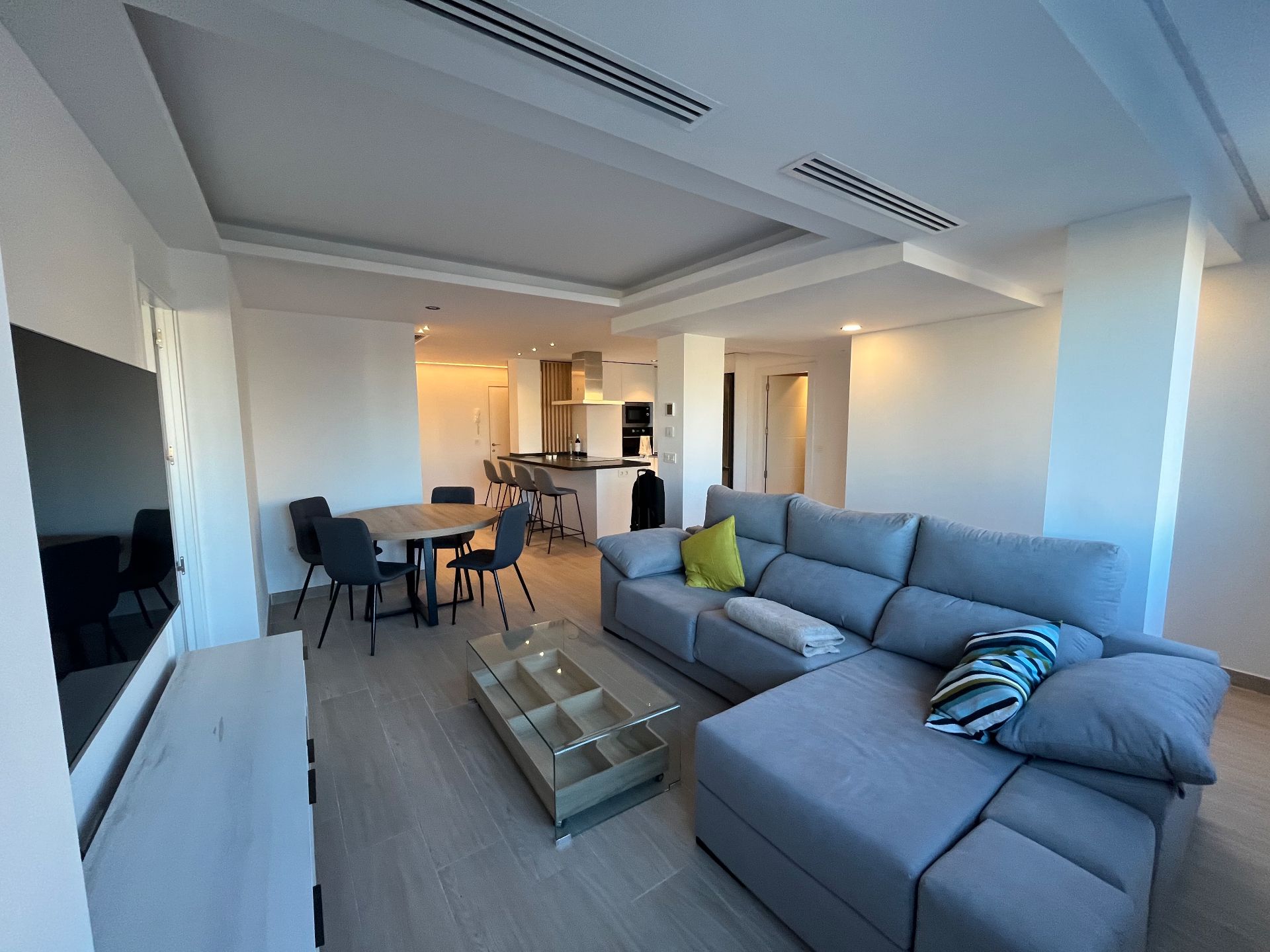 Sala de estar de Piso en venta en  Granada Capital con Aire acondicionado, Calefacción y Parquet