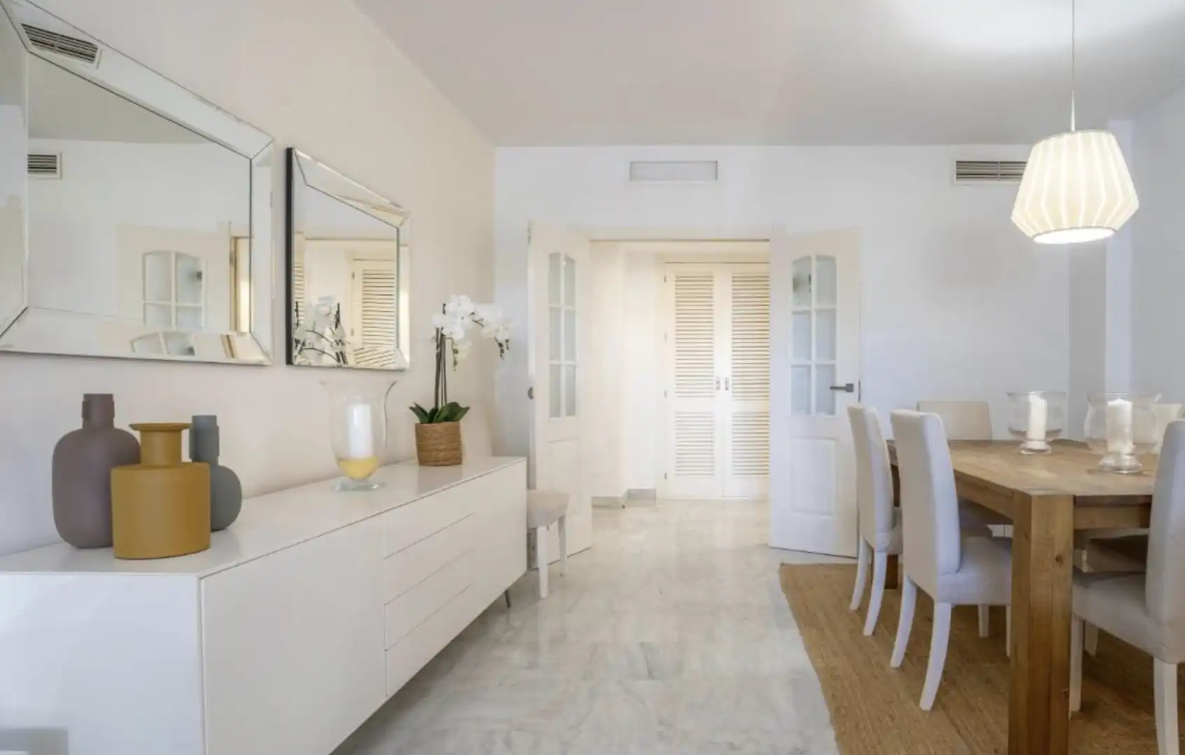 Ground floor for rent in Marbella  with Air Conditioner, Swimming Pool and Furnished