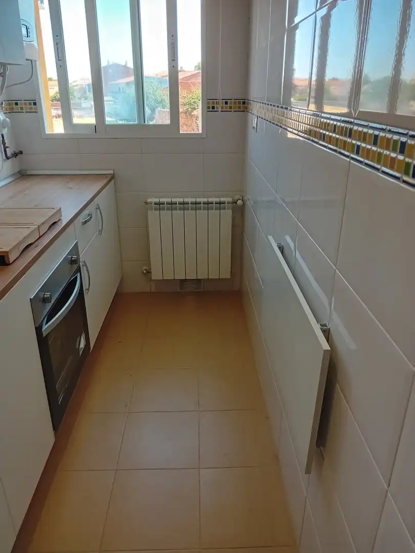 Kitchen of Flat for sale in Pozuelo de Calatrava  with Air Conditioner, Heating and Furnished