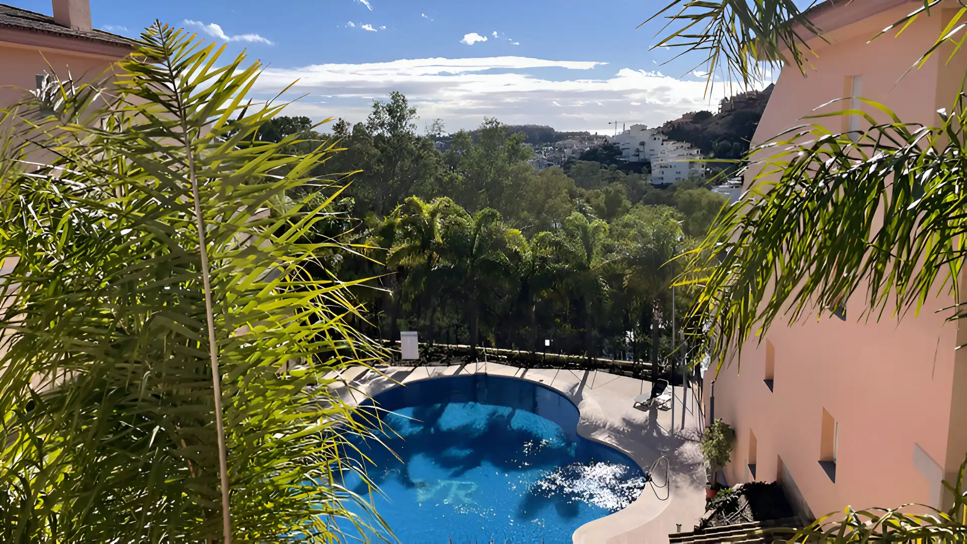 Apartamento con piscina en venta en Marbella Centro