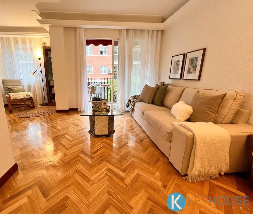 Sala d'estar de Pis en venda en San Fernando de Henares amb Calefacció, Parquet i Terrassa