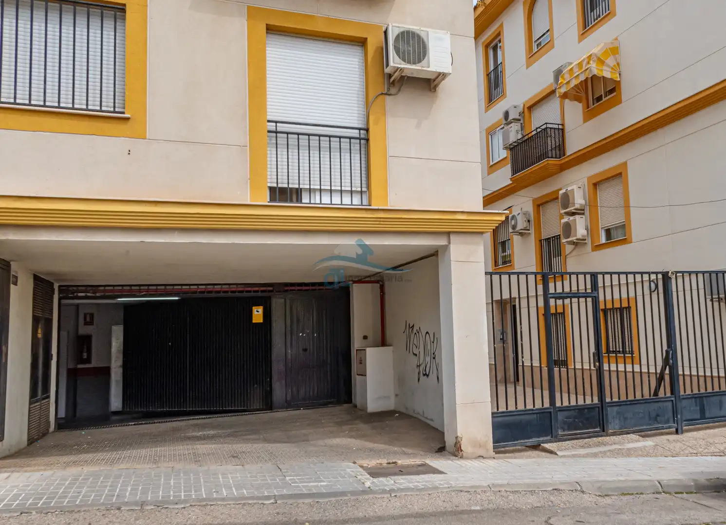 Vista exterior de Garaje en venta en Linares