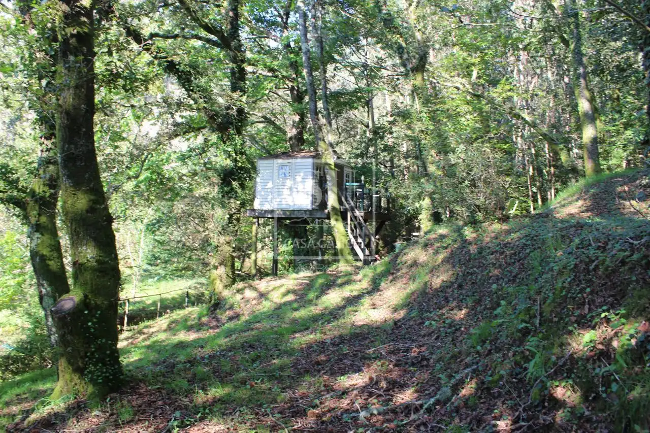Vista exterior de Casa o xalet en venda en Gondomar amb Calefacció, Jardí privat i Moblat