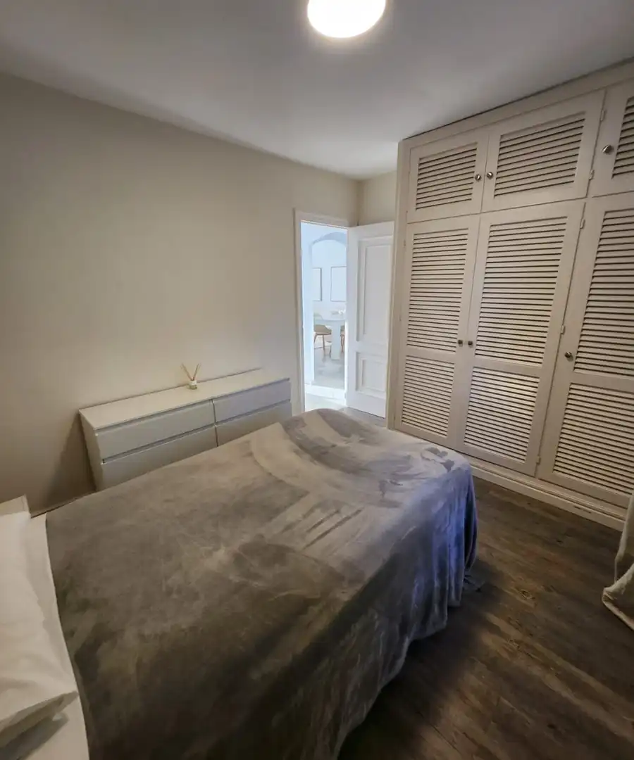 Habitación de Ático de alquiler en Estepona con Aire acondicionado, Amueblado y Se aceptan mascotas