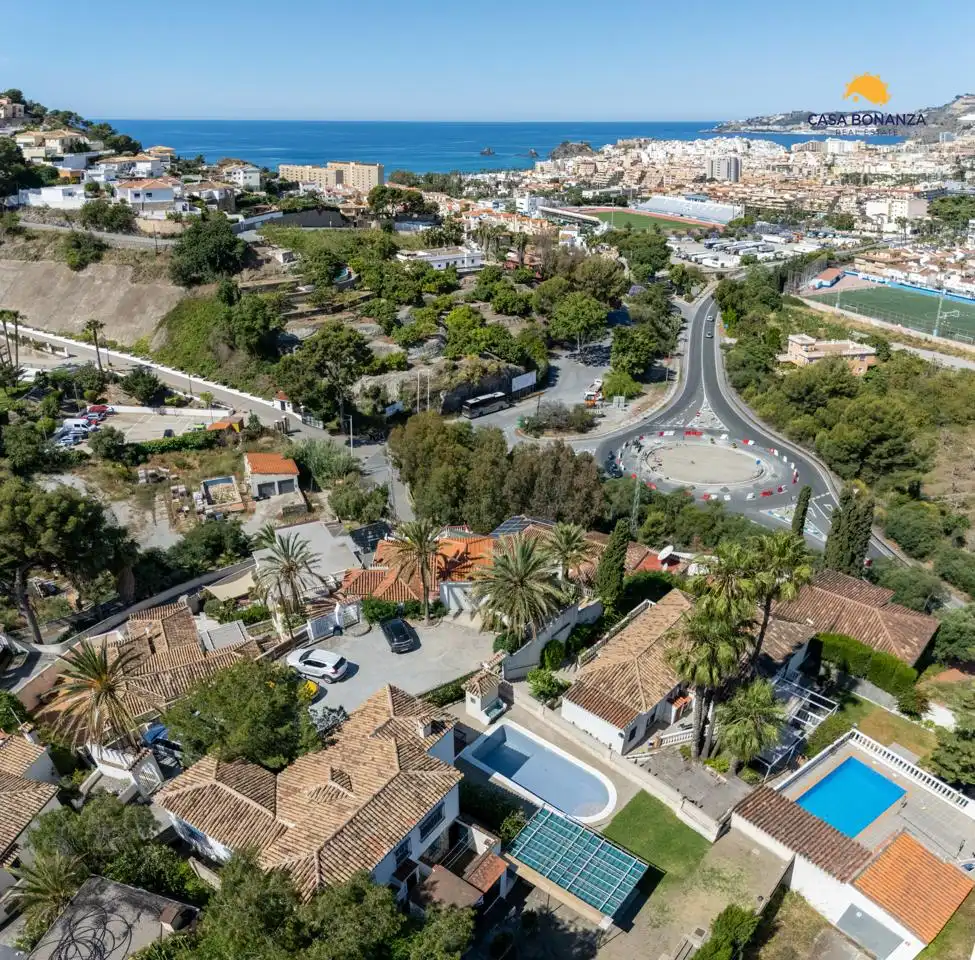 Exterior view of Houses for sale in Almuñécar  with Private garden, Terrace and Swimming Pool