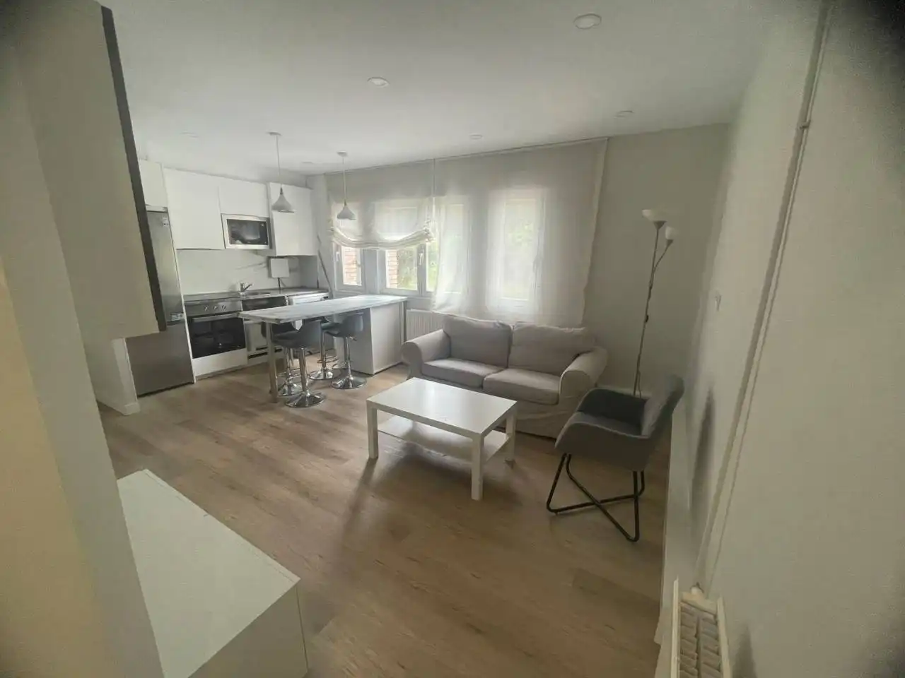 Sala de estar de Piso de alquiler en Burgos con Calefacción, Parquet y Amueblado