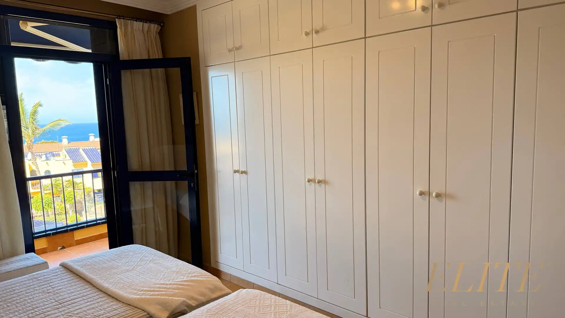 Bedroom of Detached homes for sale in San Bartolomé de Tirajana  with Air Conditioner, Heating and Private garden