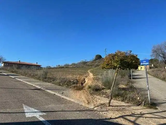 Residential land for sale in Viana de Cega, imagen 3
