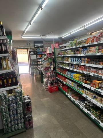 Local comercial en Alquiler en Jun