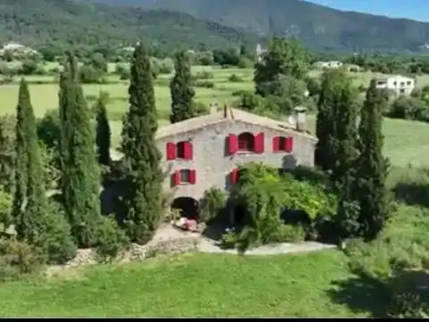 Vista exterior de Finca rústica en venda en Maià de Montcal amb Aire condicionat, Piscina i Balcó