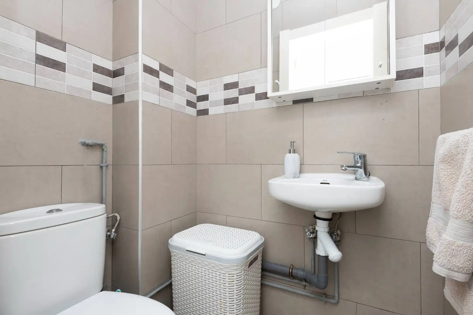 Baño de Apartamento en venta en Nerja con Aire acondicionado, Calefacción y Terraza