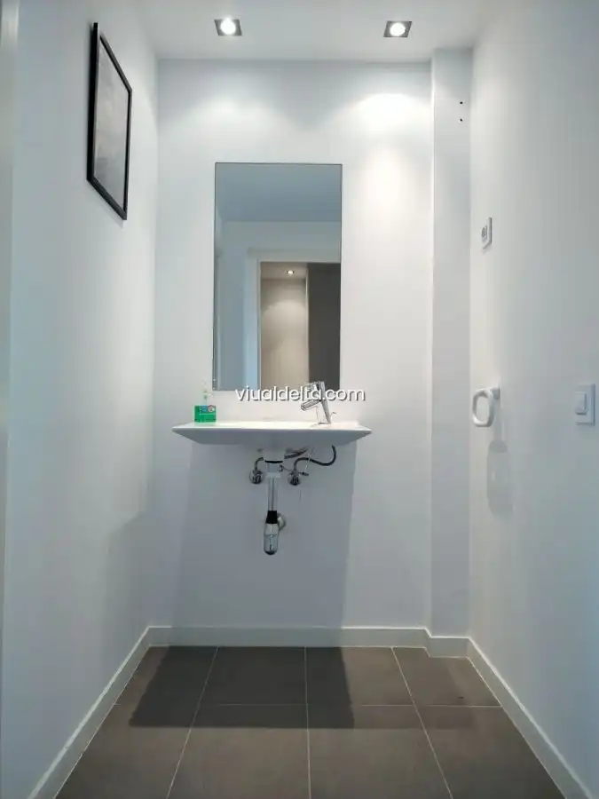 Baño de Apartamento en venta en L'Ampolla con Aire acondicionado, Calefacción y Amueblado