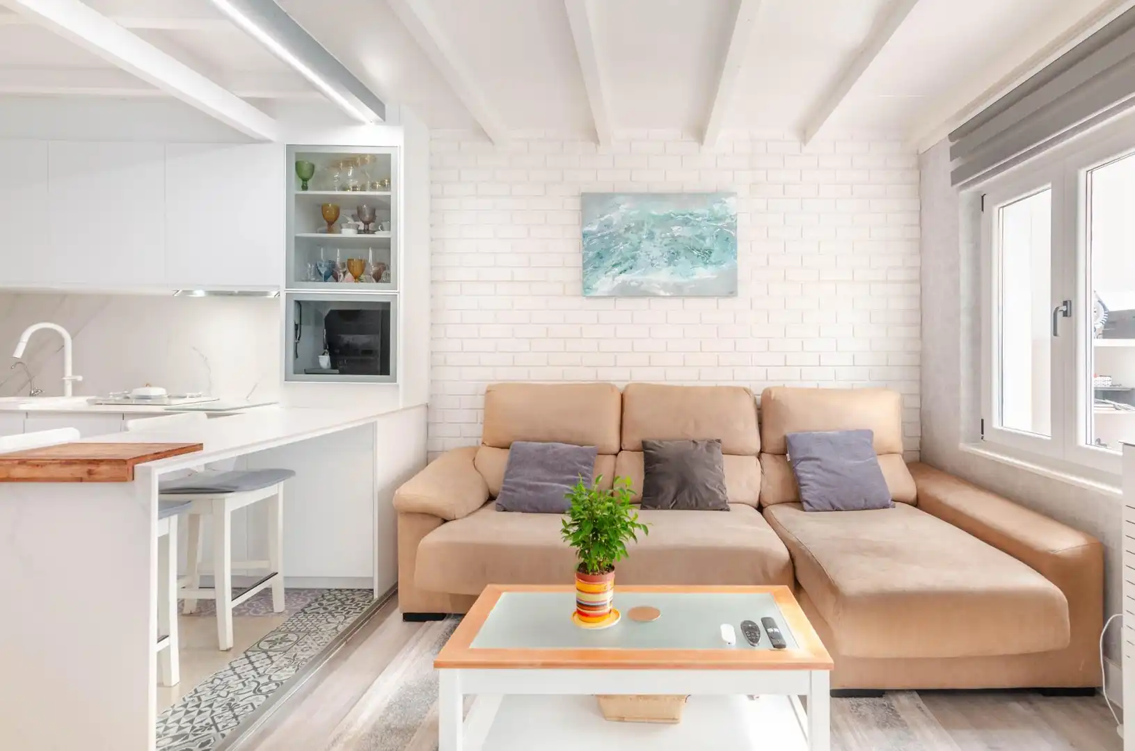 Sala d'estar de Casa o xalet en venda en Gijón  amb Aire condicionat, Calefacció i Jardí privat