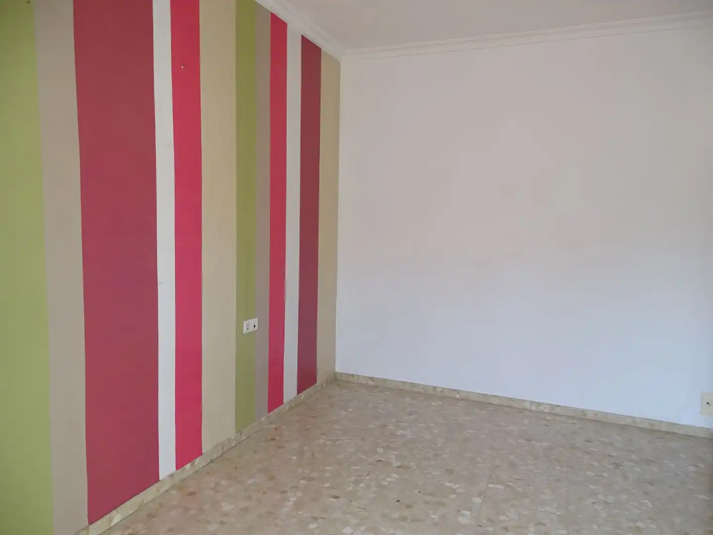 Dormitori de Casa o xalet en venda en Utrera amb Calefacció, Terrassa i Traster