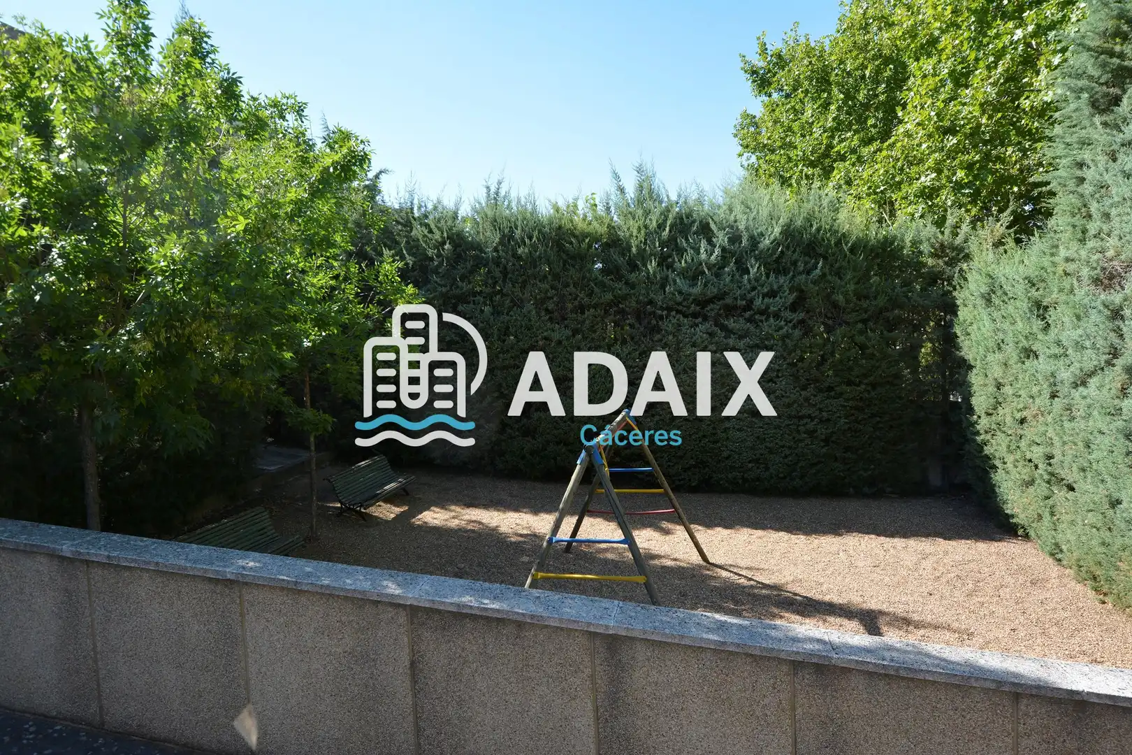 Vista exterior de Pis en venda en Cáceres amb Aire condicionat, Calefacció i Terrassa