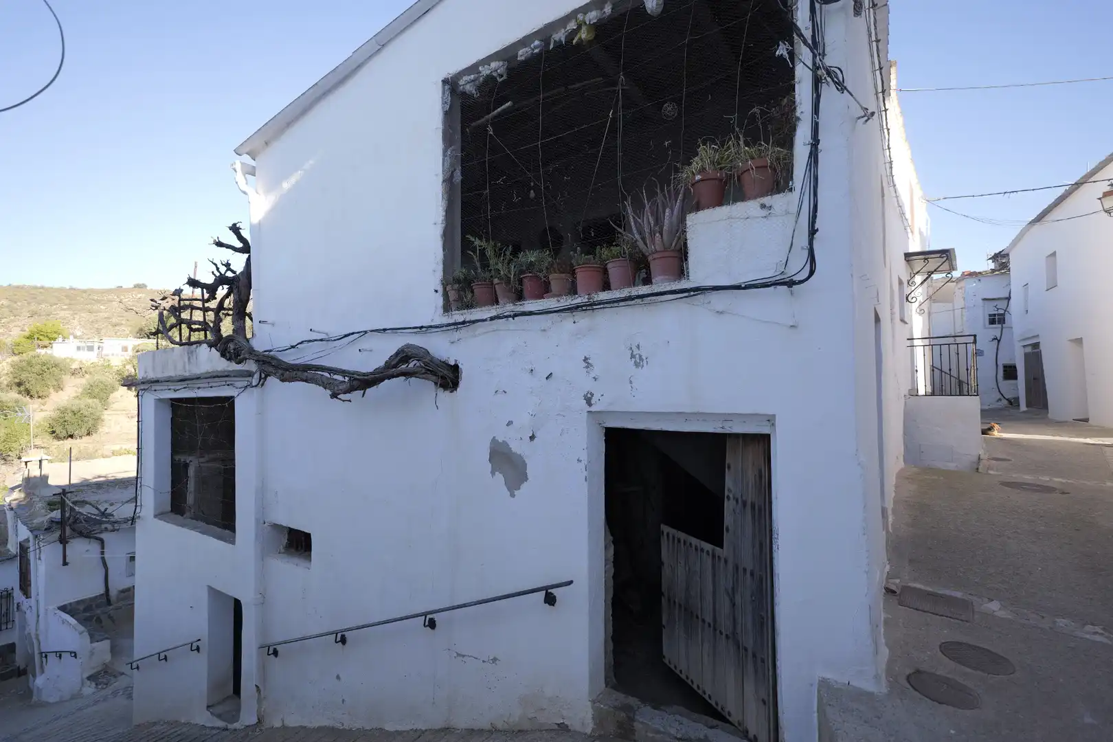 Vista exterior de Casa adosada en venda en Lobras amb Terrassa
