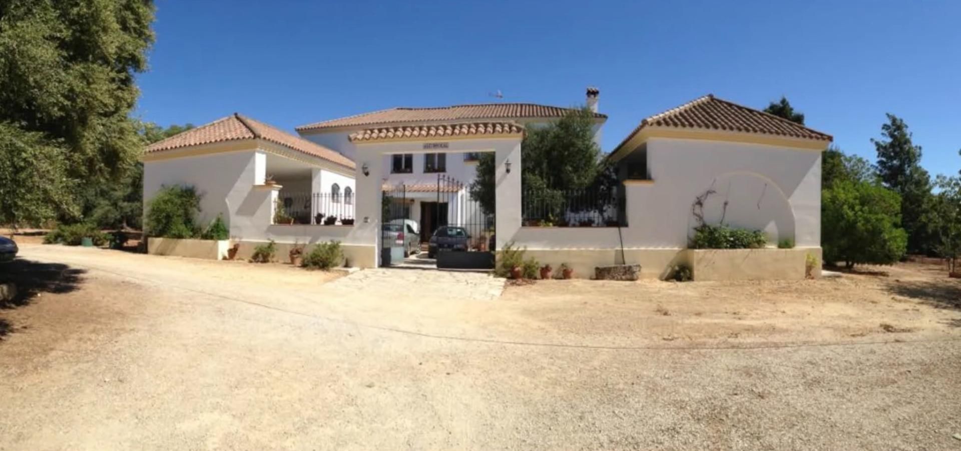 Exterior view of Country house for sale in El Bosque  with Air Conditioner, Private garden and Terrace
