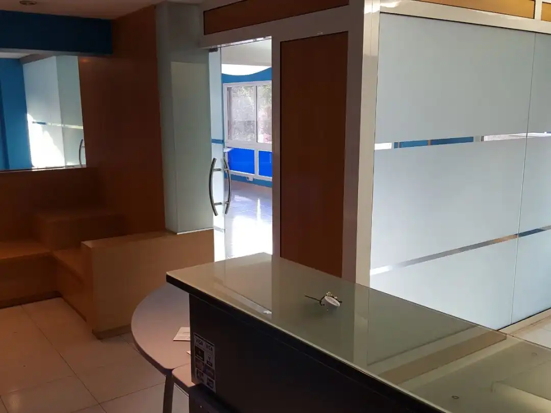 Office for sale in Ribeira  with Internet