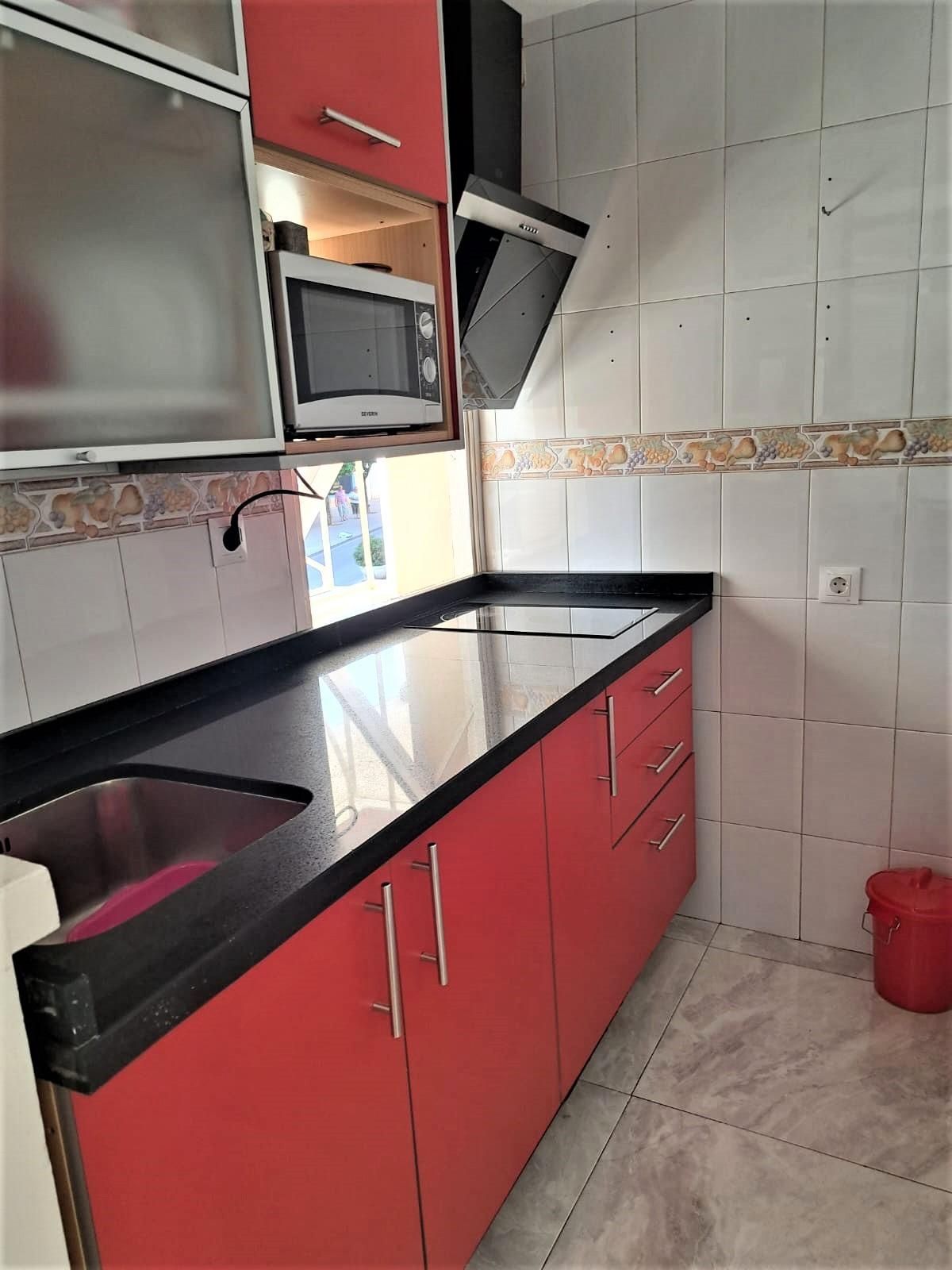 Kitchen of Flat for sale in Torremolinos  with Air Conditioner, Private garden and Community pool