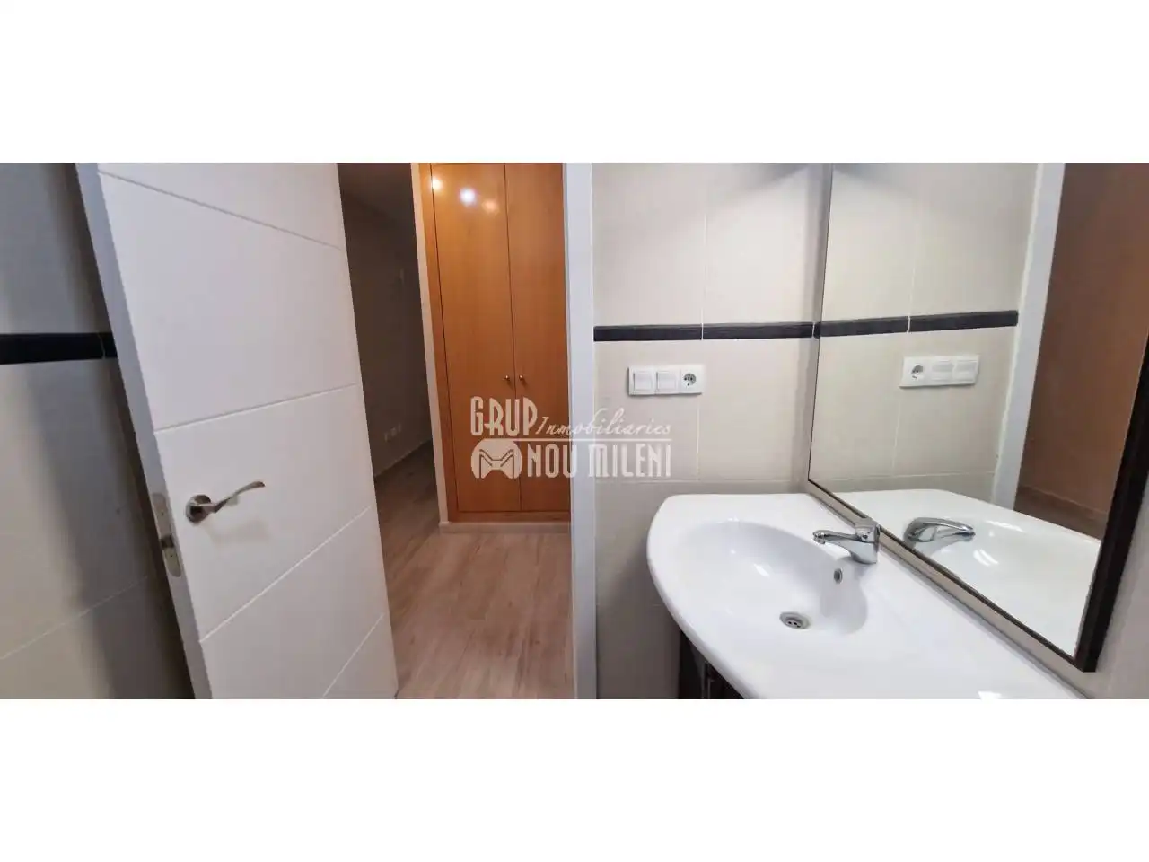 Baño de Apartamento de alquiler en Catarroja con Aire acondicionado y Calefacción